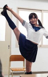 Masturbating In Class Gets Aika Hoshino Cum To Drink